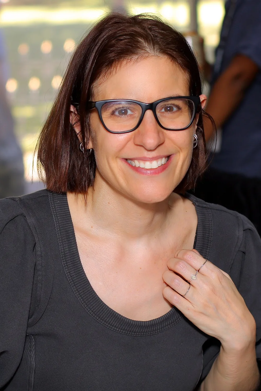 Ali Hazelwood biography photo