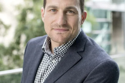 Andrew Huberman biography photo
