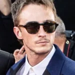 Drew Starkey biography photo